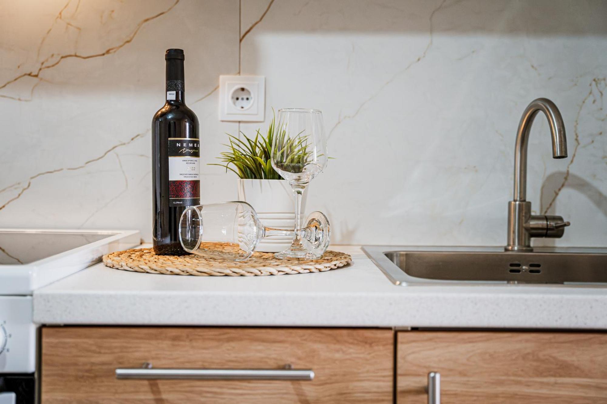 Lilium Luxury Apartment Igumeníca Kültér fotó