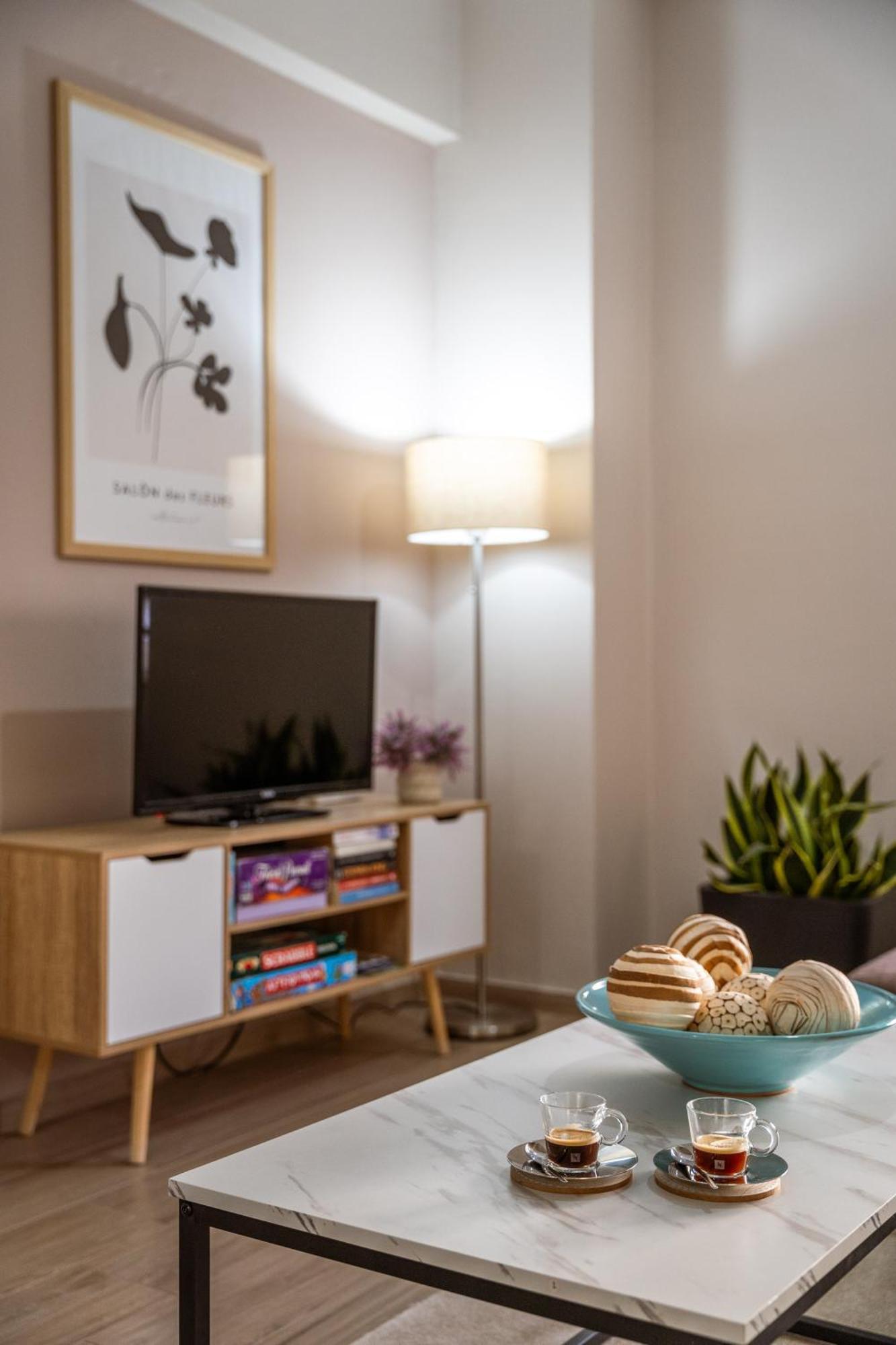 Lilium Luxury Apartment Igumeníca Kültér fotó